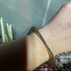 Frederick’s of Hollywood Square, pounded Gold Tone Bangle With Black Rhinestones